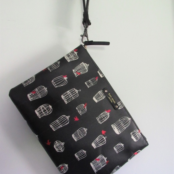 Kate Spade Handbags - Kate Spade Clutch / Wristlet